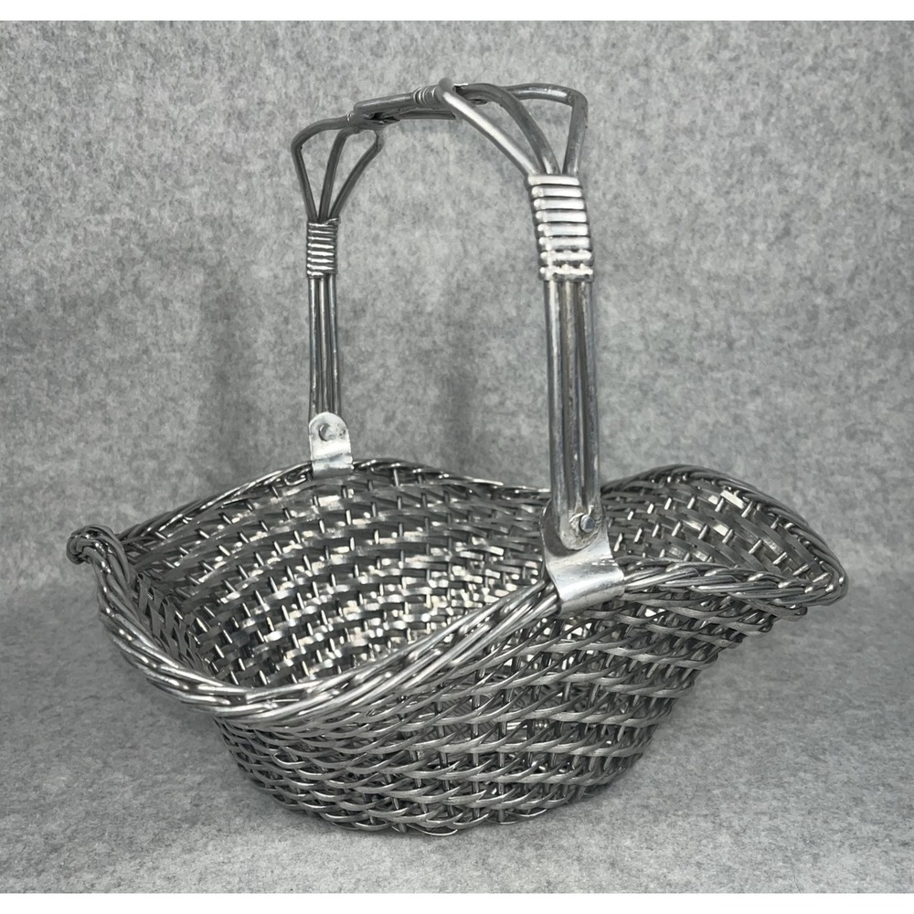 VTG Silver Tone Metal Woven Wire Basket With Fold Down Handle Decor Centerpiece